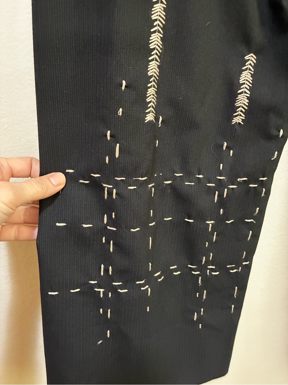 Marithé François Girbaud Black Pleated Dress Pants with White Stitch Detail 30 - Picture 8 of 8
